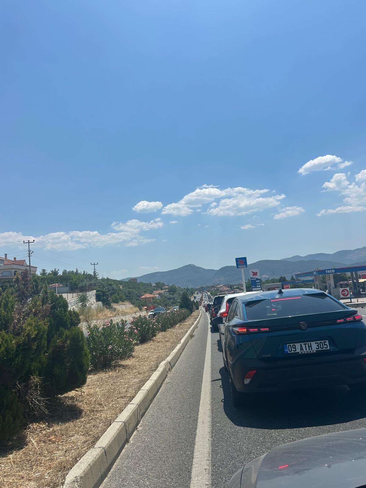 Muğla–Aydın Karayolunda Yoğun Trafik: Araç Kuyrukları Oluştu 3